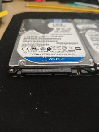 2 Discos Duros WD 1TB WD10JPVX