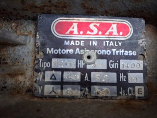 Motore elettrico trifase 380V con riduttore