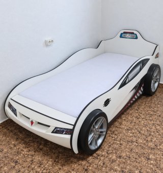 Cama infantil diseño coche