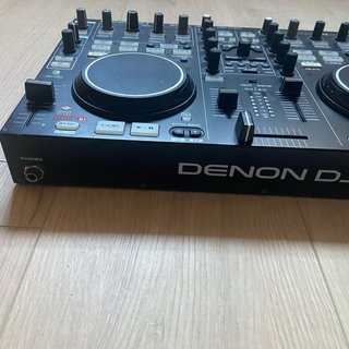 Controladora Denon DJ MC3000