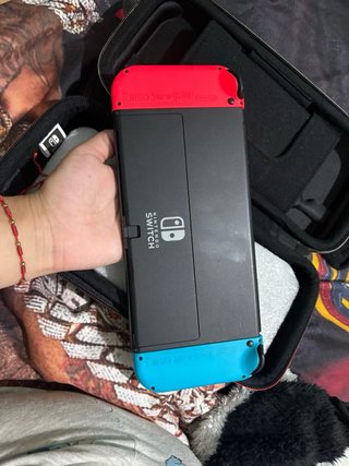 Nintendo Switch oled Azul y Rojo
