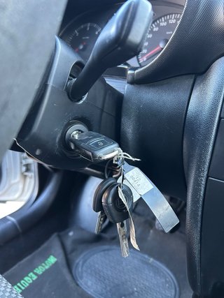 🚗 SEAT León 1.9 TDI 110 CV – ¡Muy cuidado y fiable