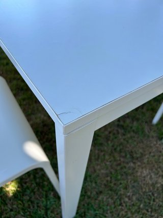 Mesa con sillas