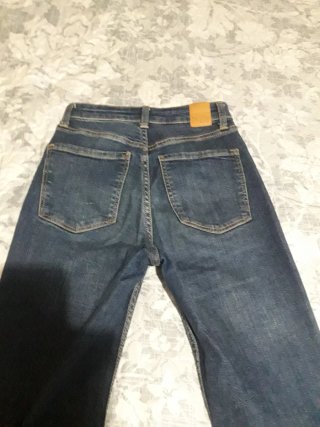 Pantalón vaquero campana azul