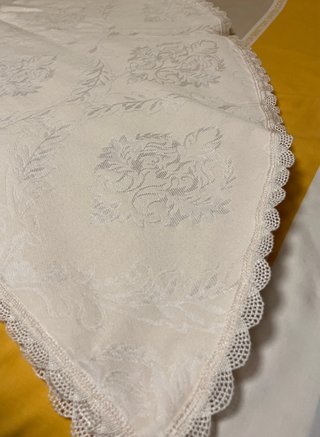 Manton Blanco indumentaria tradiconal