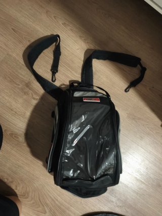 Bolsa sobredepósito Ultimate Speed negra y blanca