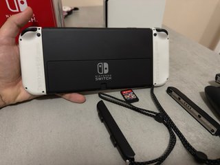 Nintendo Switch OLED Blanca + Mario Kart 8 Deluxe