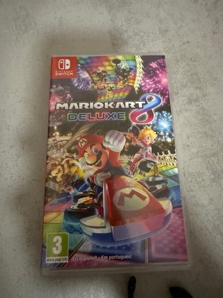 Nintendo Switch OLED Blanca + Mario Kart 8 Deluxe