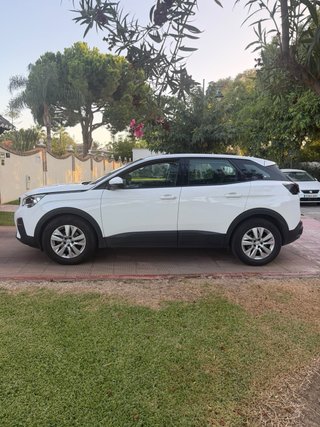 Peugeot  3008 pure tech 130 cv