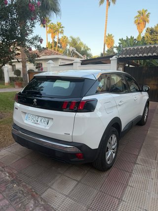 Peugeot  3008 pure tech 130 cv
