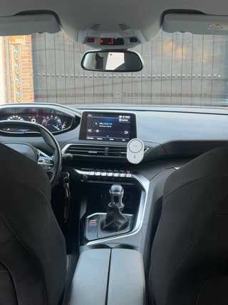 Peugeot  3008 pure tech 130 cv