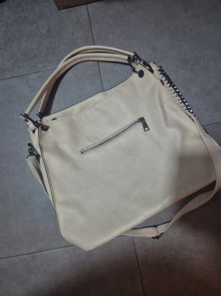 Bolso de mujer beige