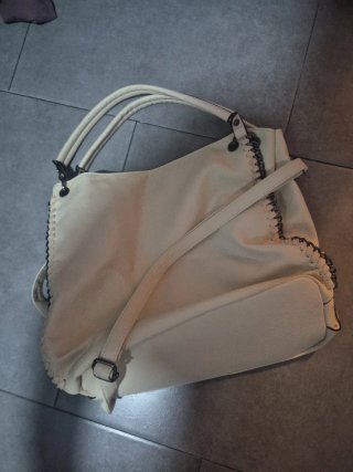 Bolso de mujer beige