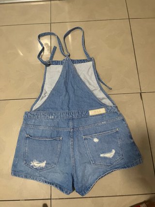 Mono vaquero corto Zara