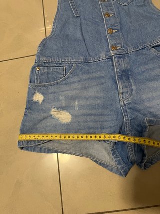 Mono vaquero corto Zara
