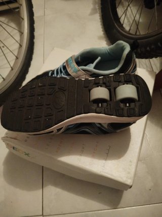 Zapatillas con ruedas infantiles