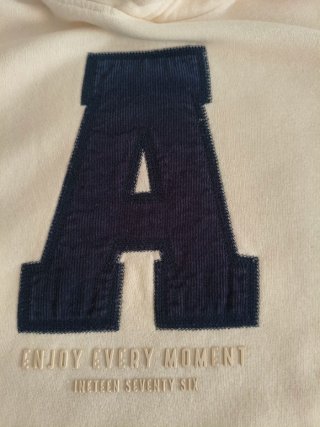 Sudadera niño Álvaro Moreno. Talla 15-16 años.