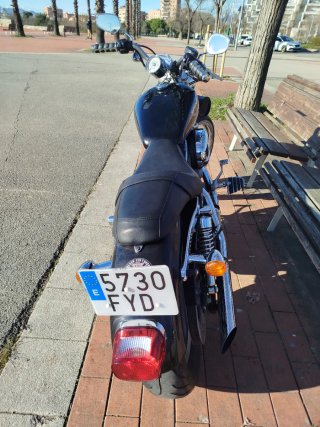 Harley Davidson 883 Negra