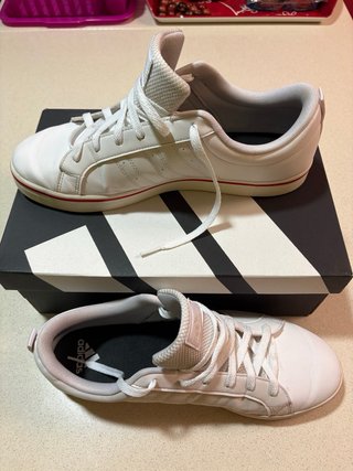 Zapatillas Adidas casuales blancas y azules