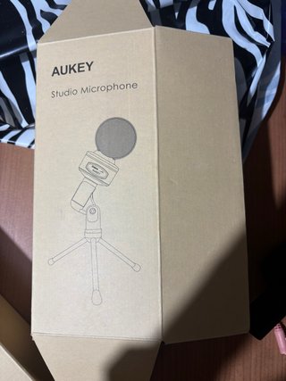 Micrófono de estudio AUKEY