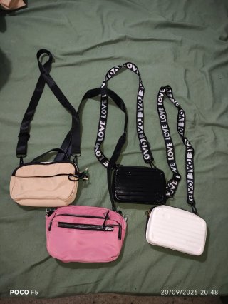 Pack 4 Mini Bolsos Stradivarius