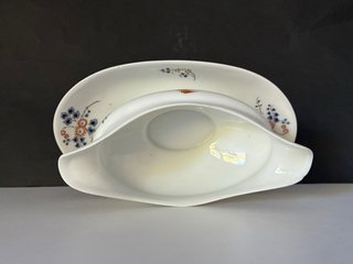 🇫🇷 Salsera antigua de porcelana con flores