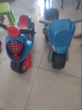 Moto Infantil Spiderman Marvel