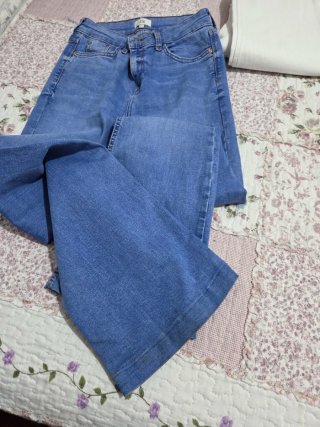 Pantalón vaquero River Island Talla 8