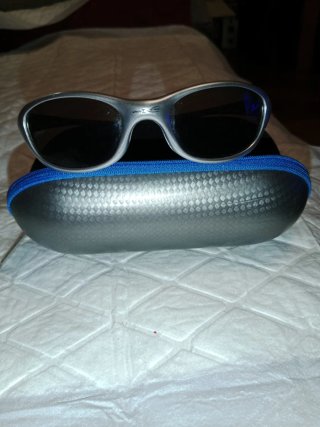 Occhiali da sole Oakley per bambini argentati