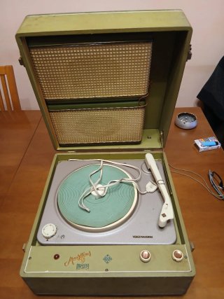 Giradischi Telefunken anni '60