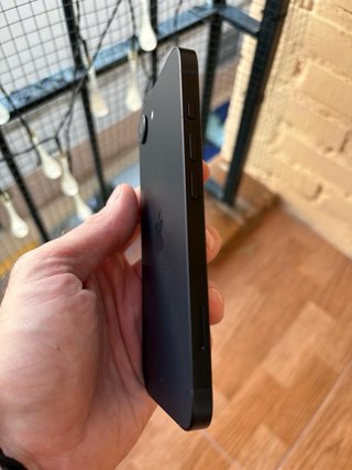 Mobil Iphone 16e en perfecto estado