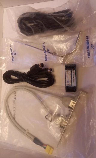Lote Componentes y Cables Informáticos