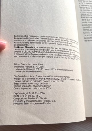 El manuscrito de piedra