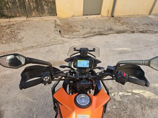 KTM 390 Adventure Negra y Naranja