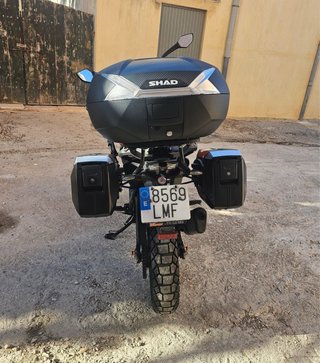 KTM 390 Adventure Negra y Naranja