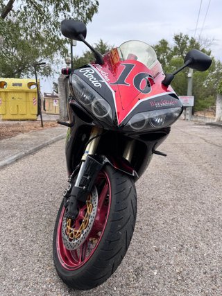 Yamaha YZF-R1 1000cc