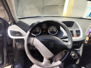 Peugeot 207 2010