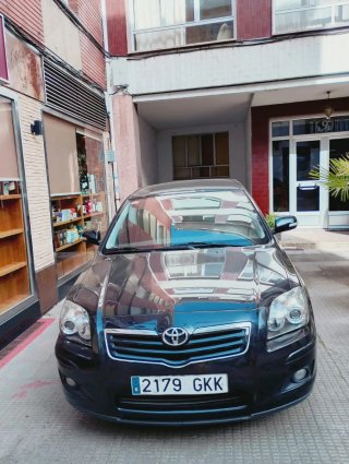 Toyota Avensis 2009