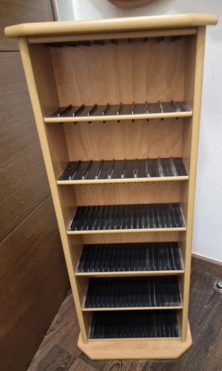 Mueble CD/DVD Madera y Plástico