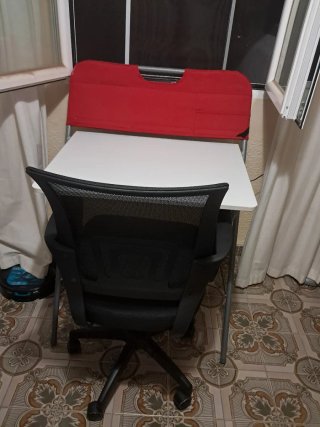Escritorio plegable y Silla