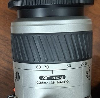 Minolta Dynax 505si analógica + zoom 28-80 mm
