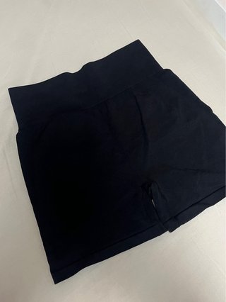 Mallas cortas negras