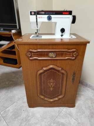 Máquina de coser Alfa Zig-Zag