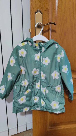 Chaquetas cortavientos niña.