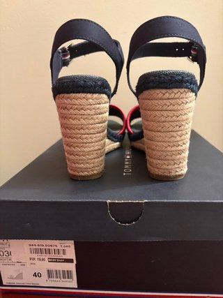 Sandalias cuña Tommy Hilfiger T40