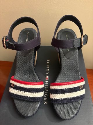 Sandalias cuña Tommy Hilfiger T40