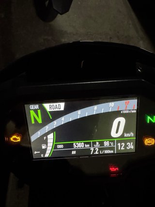 Kawasaki Z900 2025