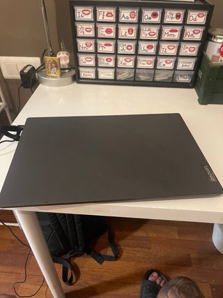 Ordenador portátil Lenovo V15 IGL nuevo