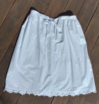 Enagua Antigua  Algodòn blanco Bordado Inglès L/XL