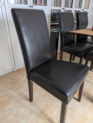 Mesa de cristal y 6 sillas comedor